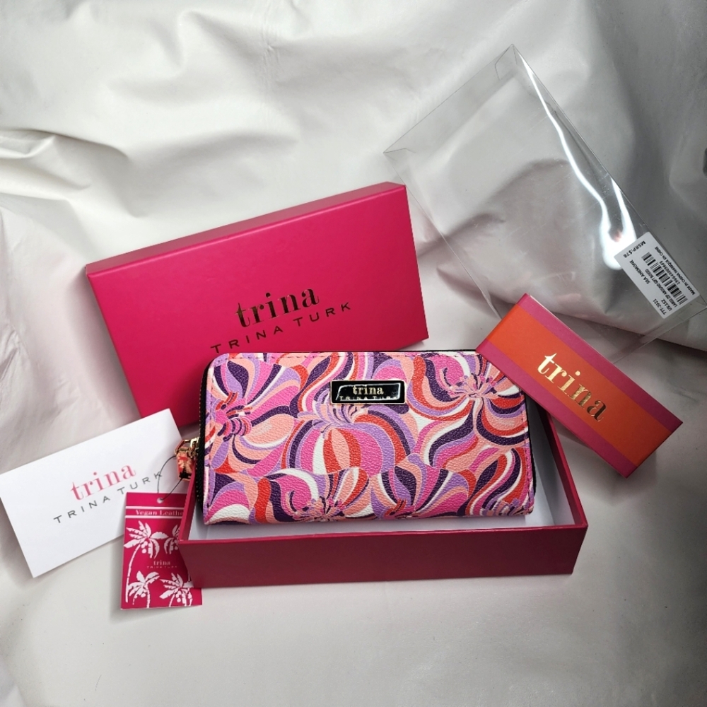 Trina Turk Wallet Large Zip Around Sea Anemone Pink Purple Swirls NWT